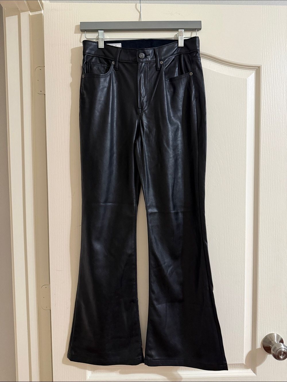 GAP 4P 70’s Flare High Rise - Black Faux Leather Flared Pants